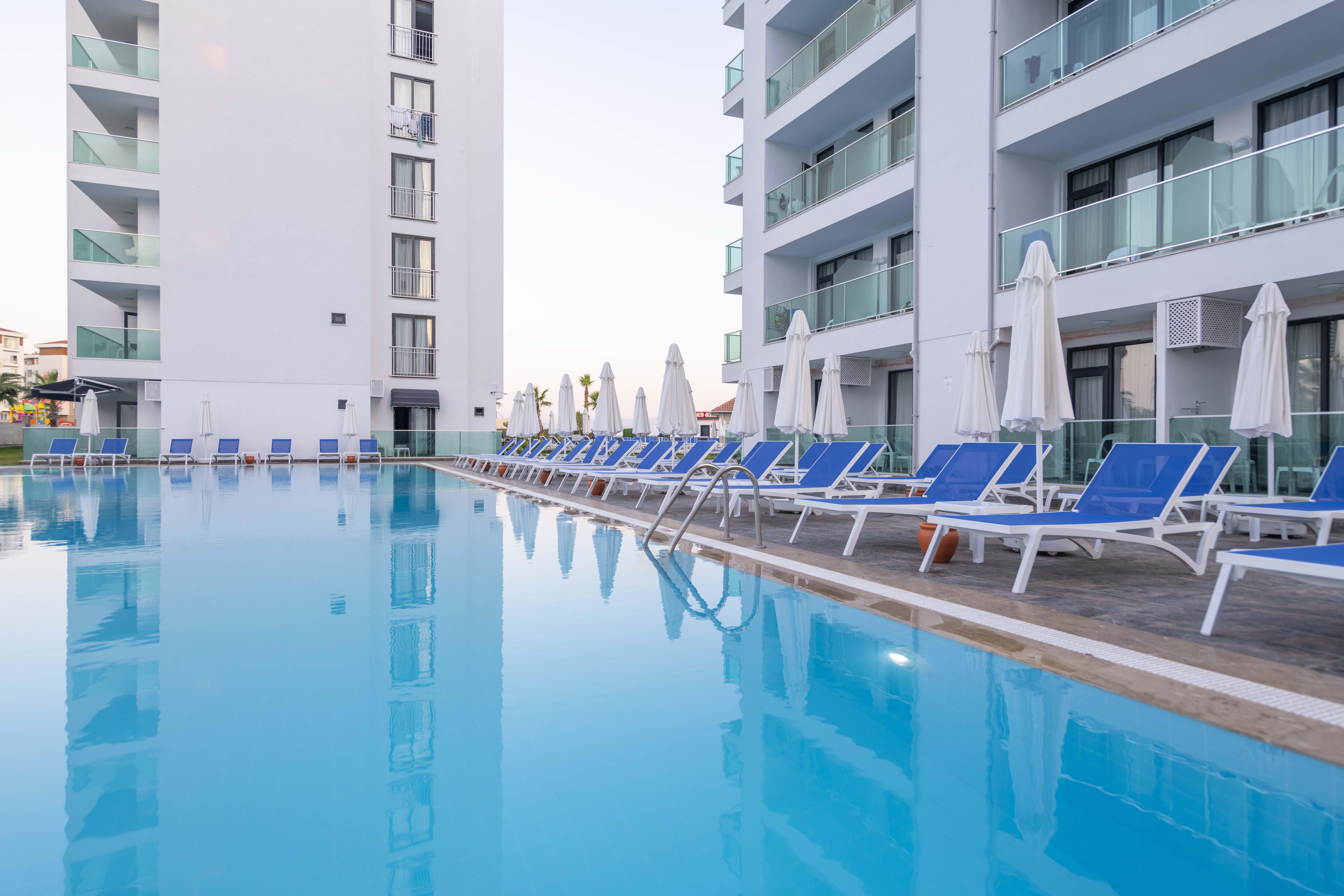 Hotel Royal Towers Lara Antalya Exterior foto