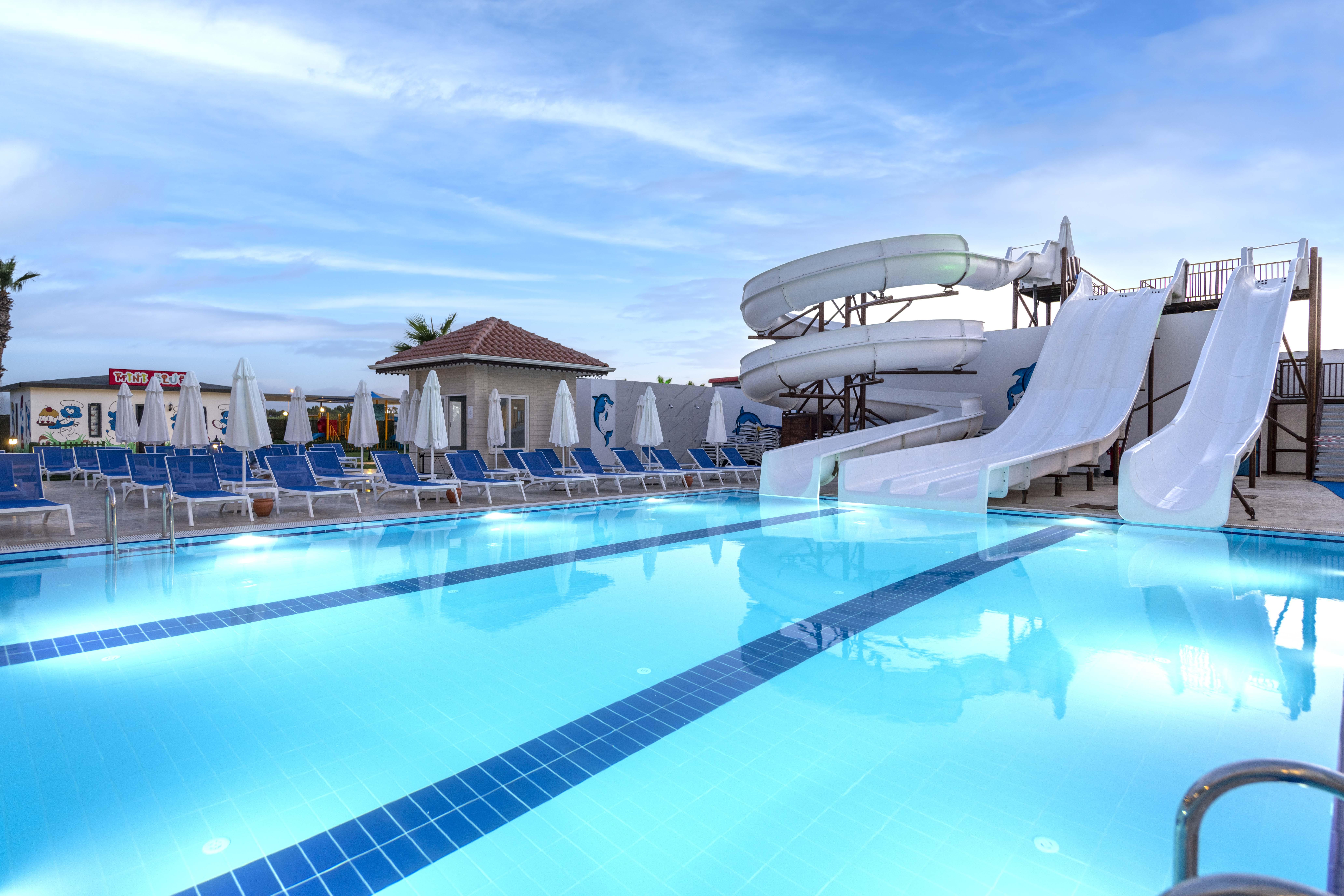 Hotel Royal Towers Lara Antalya Exterior foto