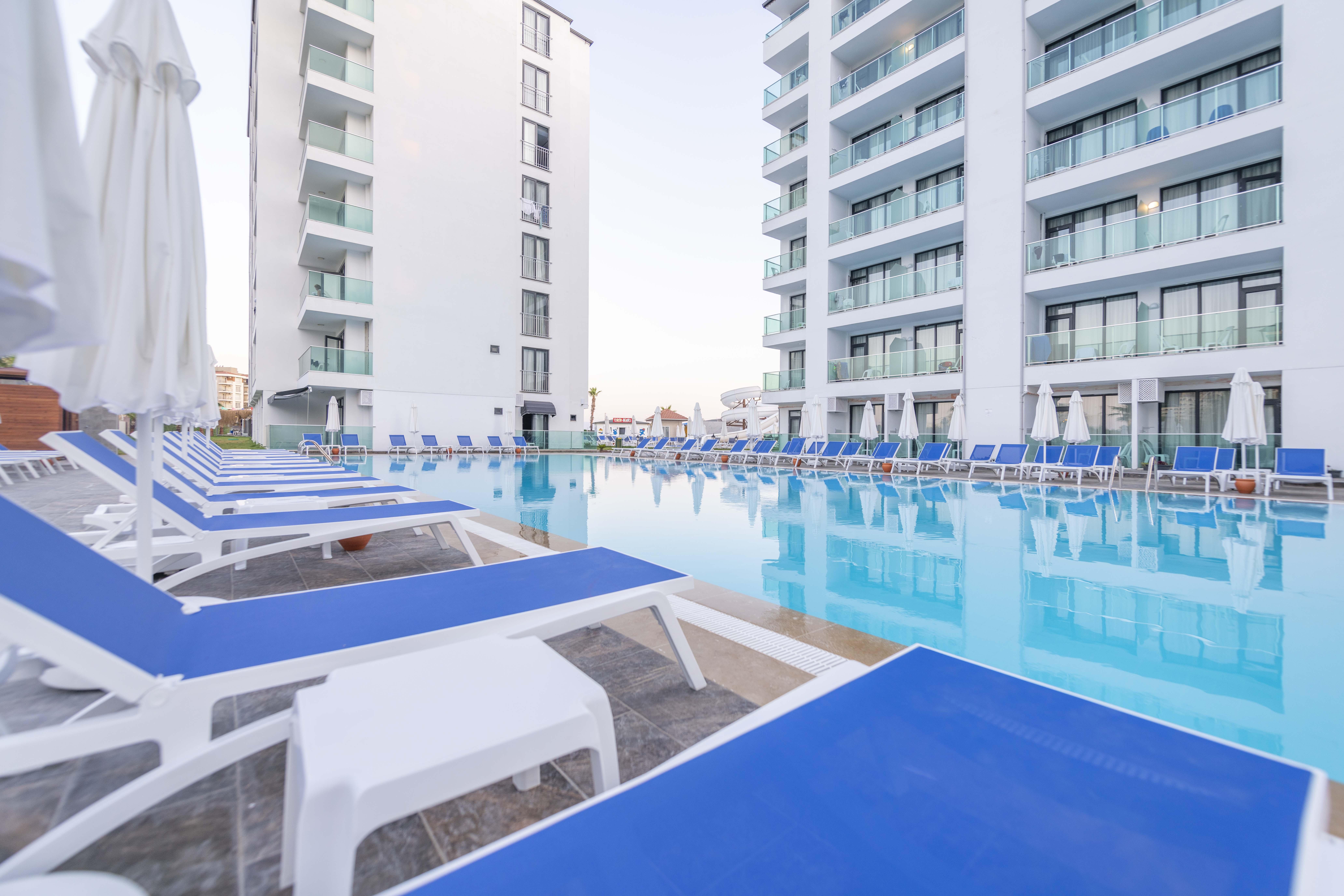 Hotel Royal Towers Lara Antalya Exterior foto